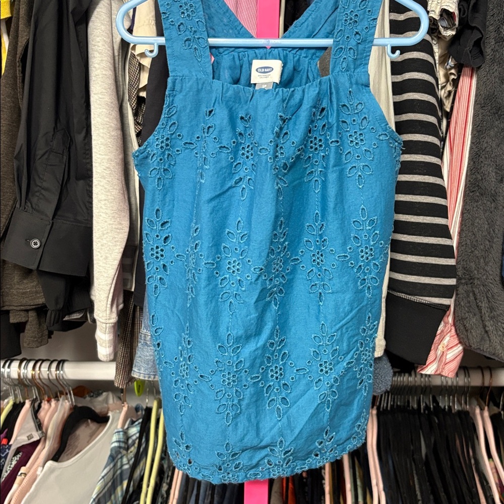 Old Navy peacock Blue Eyelet Sleeveless shirt Girls size Small 6-7 cotton